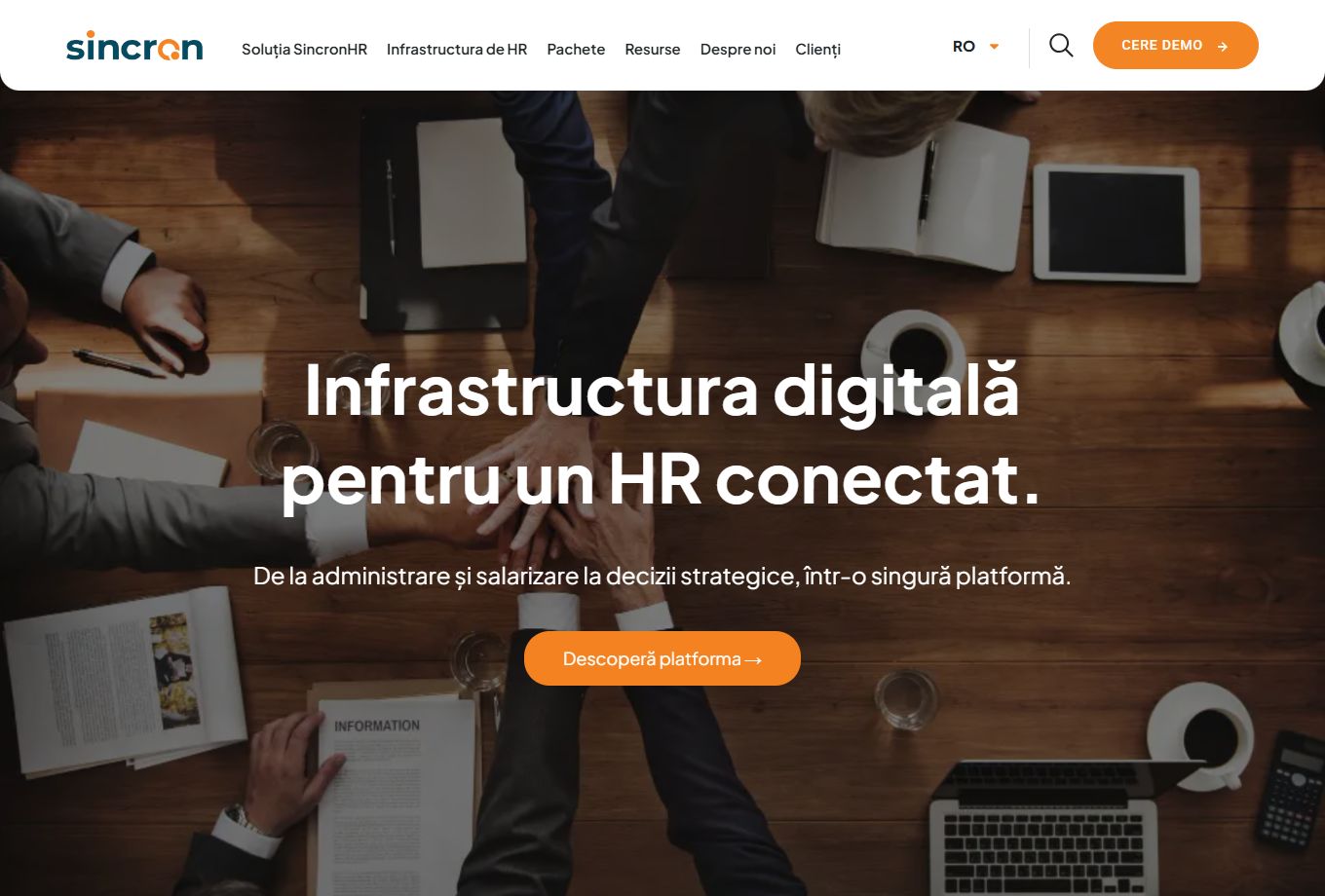 Screenshot of the SincronHR website